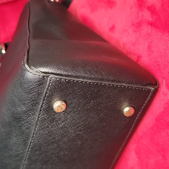 Henri Bendel Turn Lock Closure Purse - Picture 7 of 13